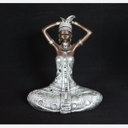 Afrika Dame siddende 19cm