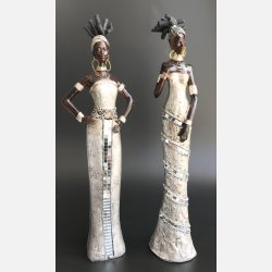 Afrika Dame 34cm st med 2 stk.