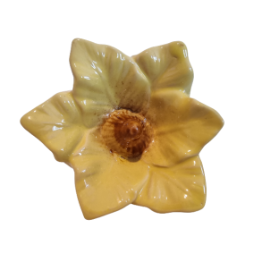 Blomst i gul keramik 8 x 12cm