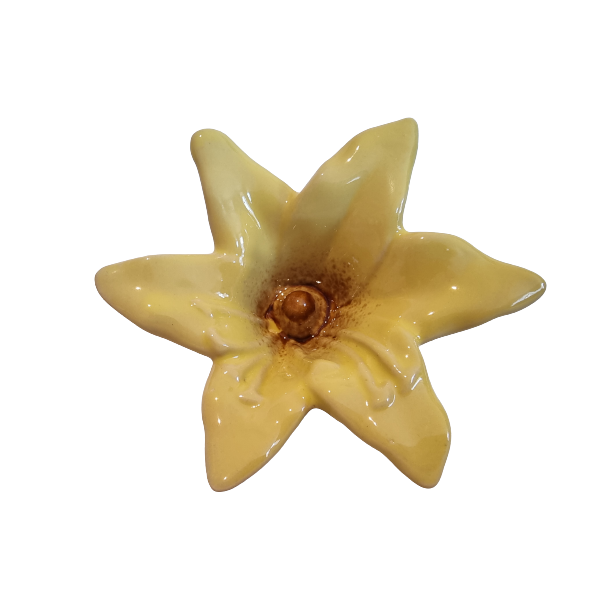 Blomst i gul keramik 7 x 12cm